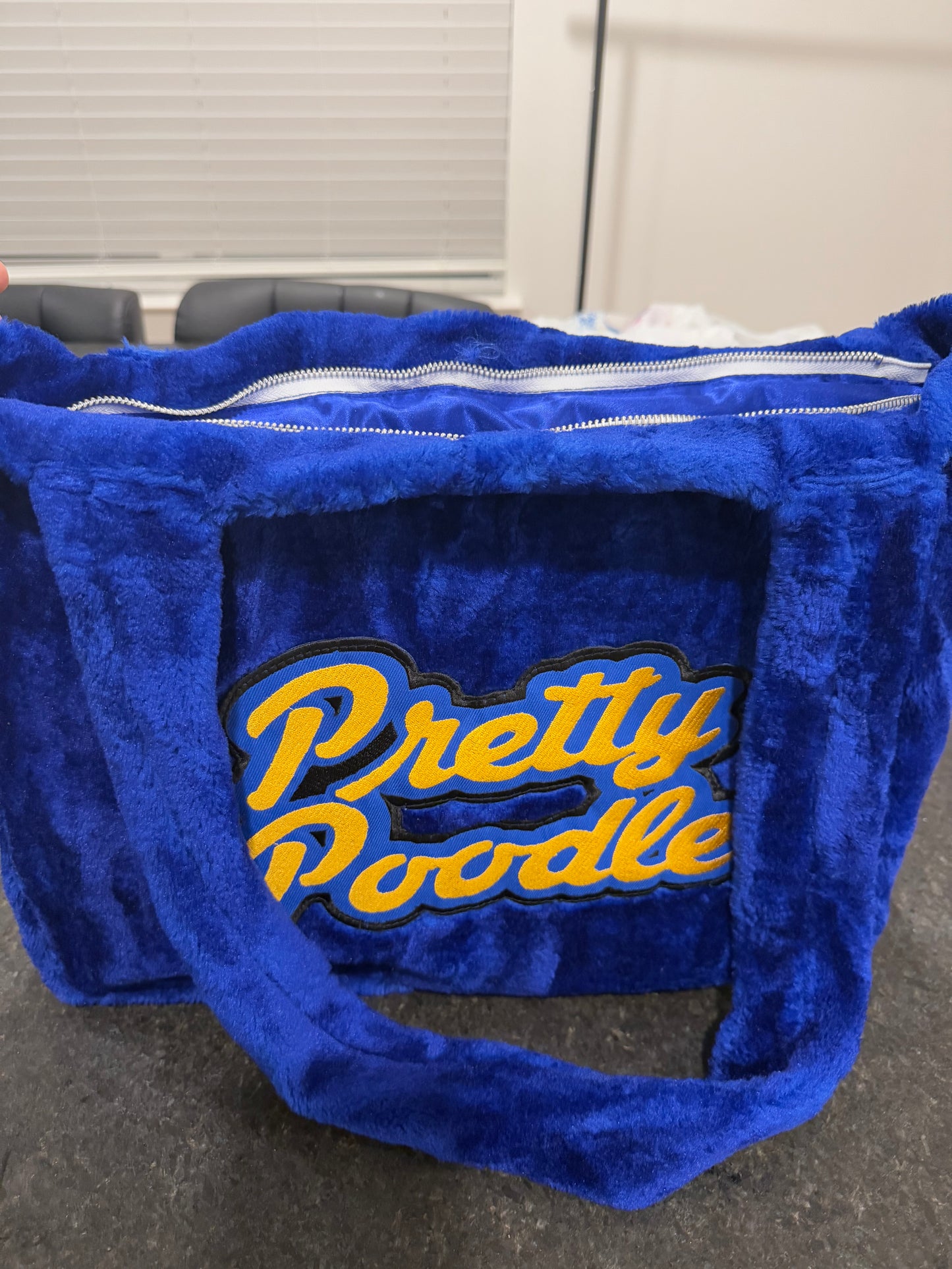 Fur Bag : Pretty Poodle